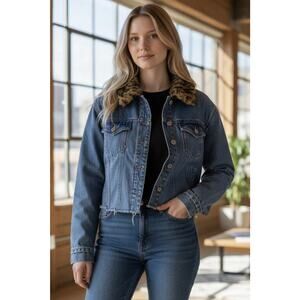 Forever 21 Wash Blue Jean Denim Jacket Women's Size Medium